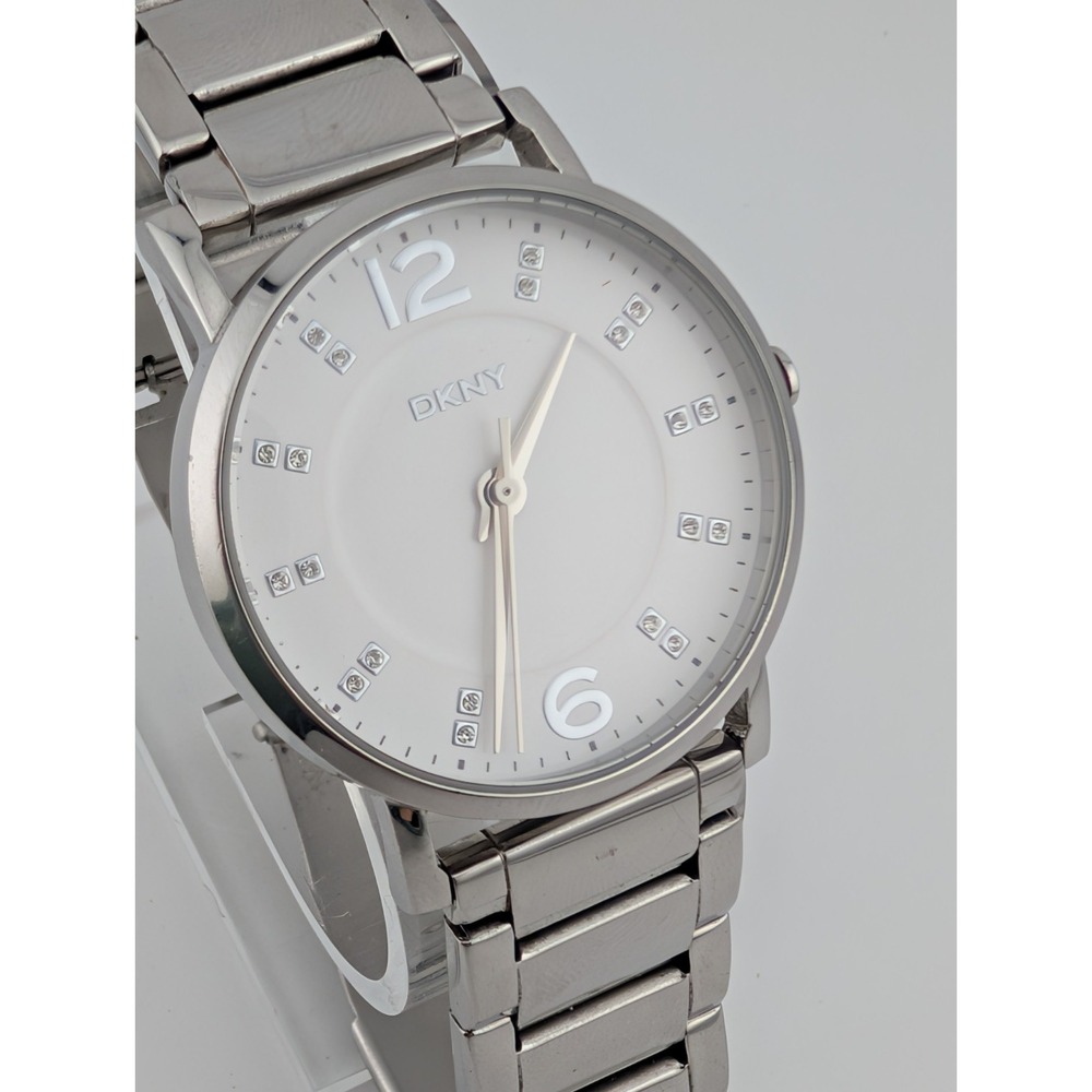 DKNY Watch Women 37mm Case Silver 6.5" Band NY-8160 New Battery